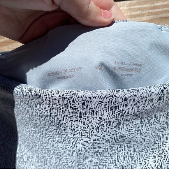 Old Navy Shimmer leggings - Picture 3 of 5